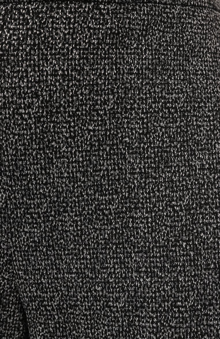 Женские брюки BOSS серого цвета, арт. 50505975 | Фото 5 (Длина (брюки, джинсы): Удлиненные; Женское Кросс-КТ: Брюки-одежда; Материал внешний: Синтетический материал, Вискоза; Силуэт Ж (брюки и джинсы): Прямые; Материал сплава: Проставлено; Стили: Классический; Драгоценные камни: Проставлено)