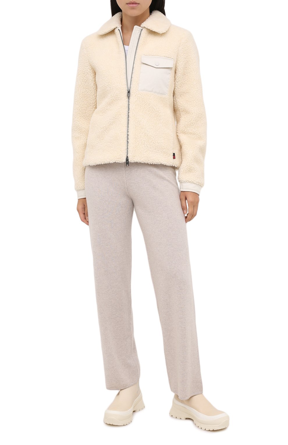 Куртка WOOLRICH светло-бежевого цвета по цене 30800 руб., арт. CFWWTS0024FR/UT2463, фото 2 Куртка WOOLRICH, арт. CFWWTS0024FR/UT2463, фото 2