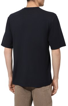 Мужская хлопковая футболка PIACENZA CASHMERE 1733 темно-синего цвета, арт. 7928 | Фото 4 (Материал внешний: Хлопок; Рукава: Короткие; Длина (для топов): Стандартные; Принт: Без принта; Стили: Кэжуэл; Мужское Кросс-КТ: Футболка-одежда; Кросс-КТ: Джерси)