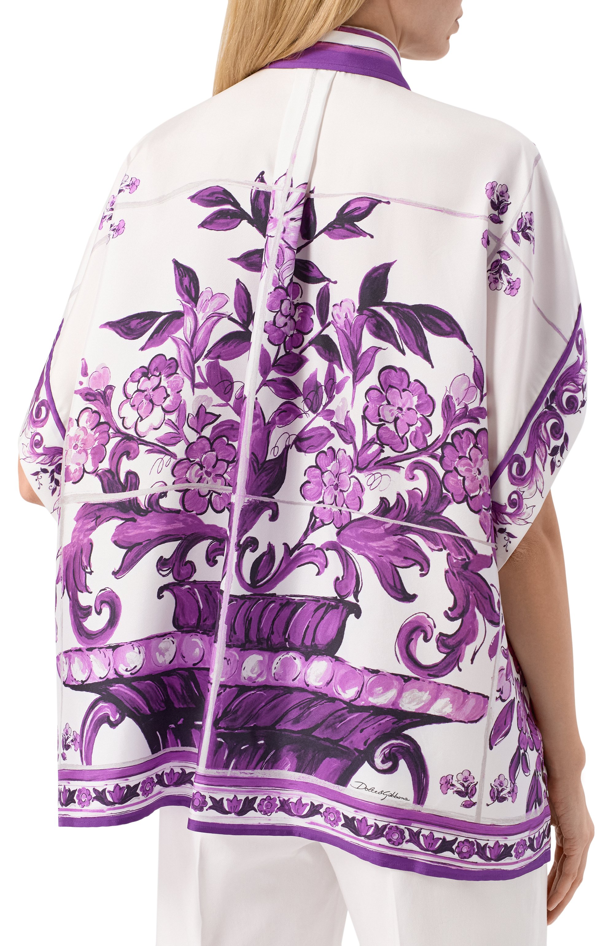 Шелковая блузка DOLCE & GABBANA фиолетового цвета по цене 218000 руб., арт. F5T52T/HI1TK, фото 4 Шелковая блузка DOLCE & GABBANA, арт. F5T52T/HI1TK, фото 4
