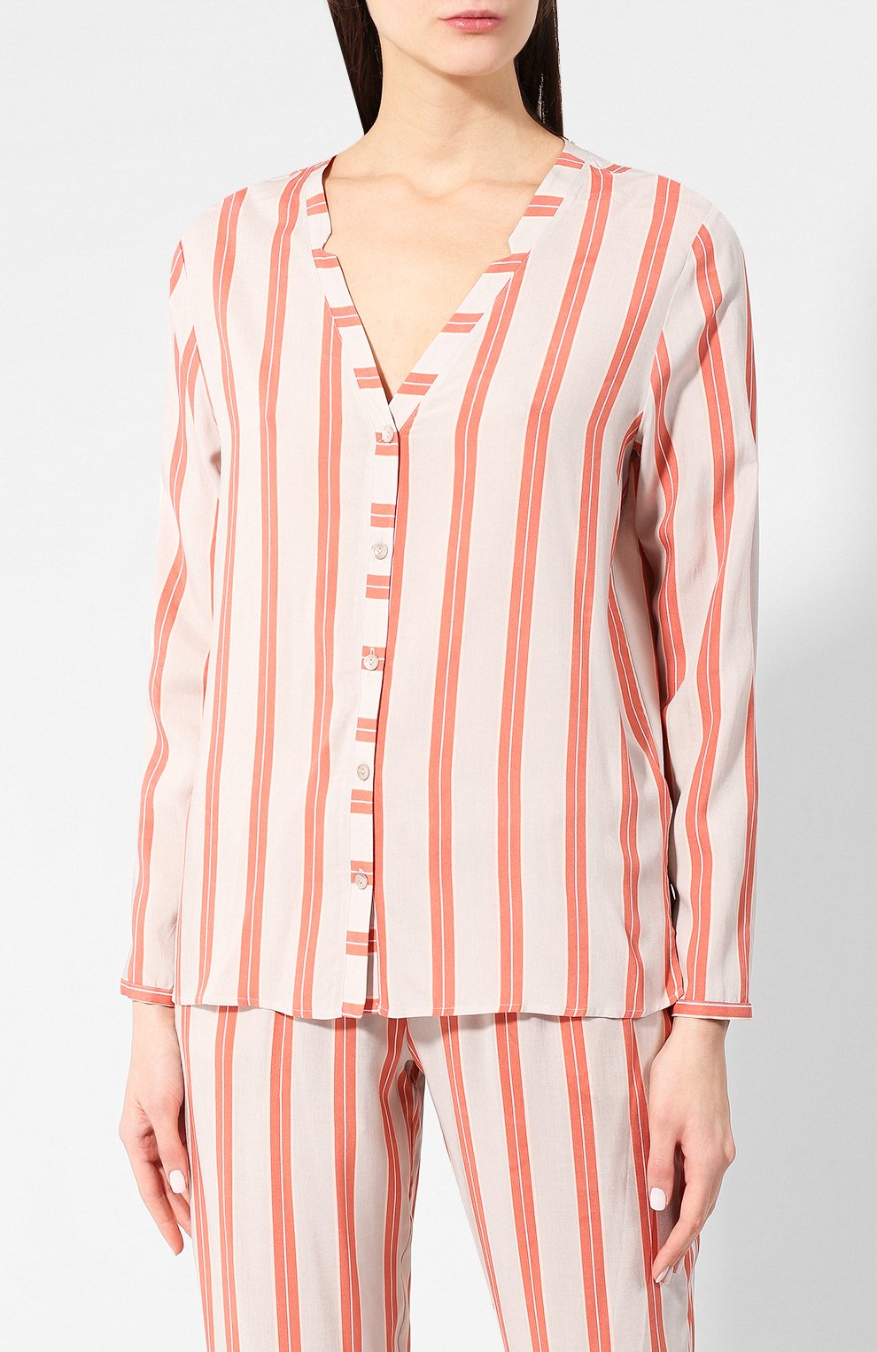 Блузка из вискозы HANRO разноцветного цвета по цене 17200 руб., арт. 077611, фото 3 Блузка из вискозы HANRO, арт. 077611, фото 3