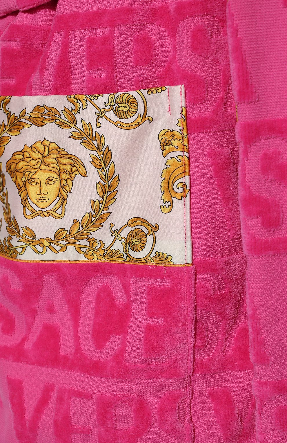Хлопковый халат VERSACE фуксия цвета по цене 74950 руб., арт. ZACJ00019/ZC0SP052, фото 5 Хлопковый халат VERSACE, арт. ZACJ00019/ZC0SP052, фото 5