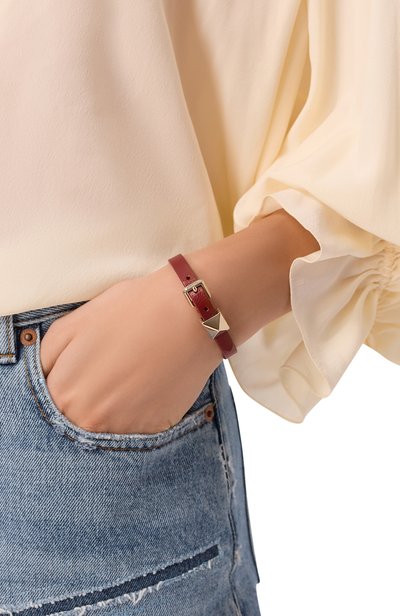 Кожаный браслет VALENTINO красного цвета по цене 38300 руб., арт. 9W2J0BD7/FLX, фото 2 Кожаный браслет VALENTINO, арт. 9W2J0BD7/FLX, фото 2