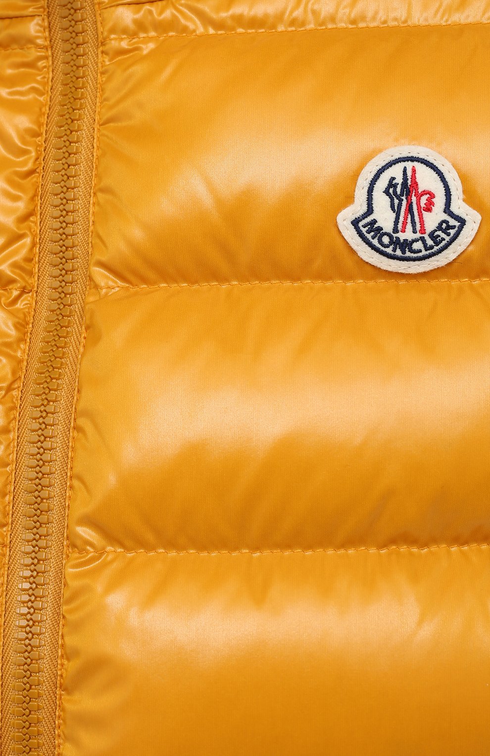 Пуховый жилет MONCLER оранжевого цвета по цене 69950 руб., арт. F2-093-1A525-00-68950, фото 5 Пуховый жилет MONCLER, арт. F2-093-1A525-00-68950, фото 5