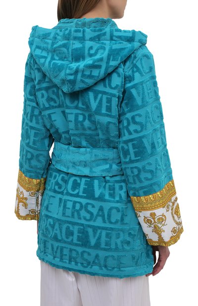 Хлопковый халат VERSACE голубого цвета по цене 74950 руб., арт. ZACJ00019/ZC0SP052, фото 4 Хлопковый халат VERSACE, арт. ZACJ00019/ZC0SP052, фото 4