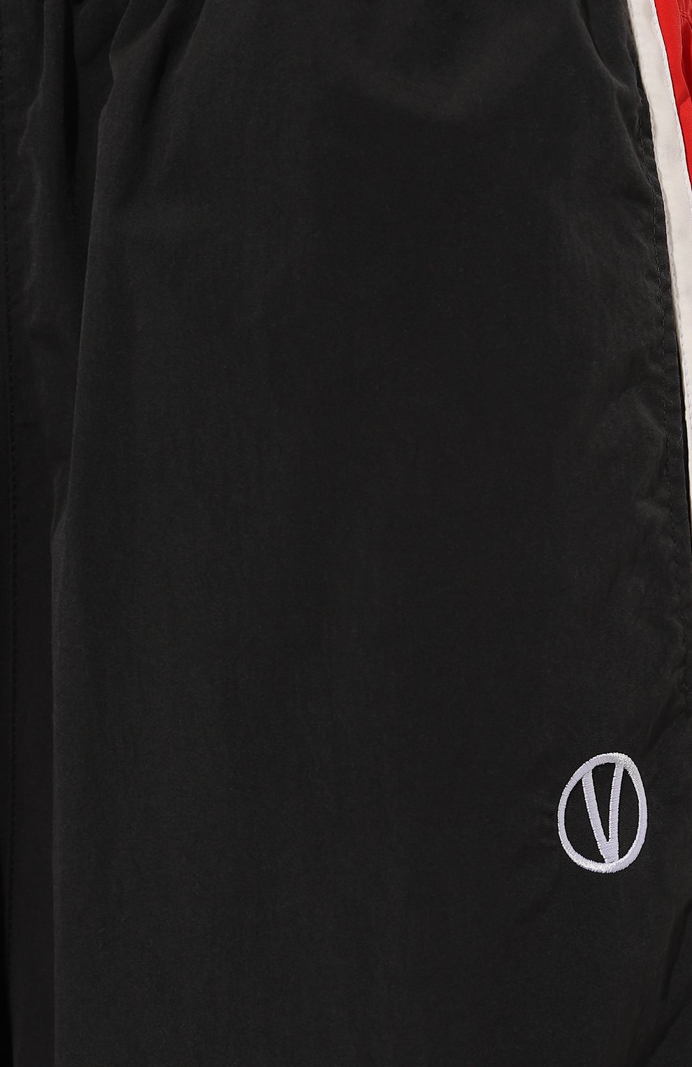 Брюки VETEMENTS черного цвета по цене 152000 руб., арт. UA65PB680R/NYL0N, фото 5 Брюки VETEMENTS, арт. UA65PB680R/NYL0N, фото 5
