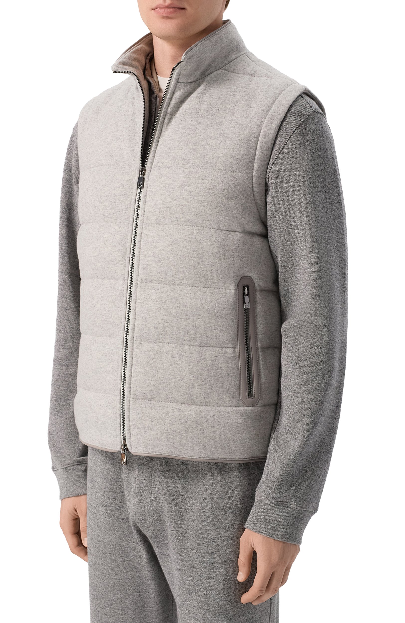 Утепленный жилет CORNELIANI светло-серого цвета по цене 118000 руб., арт. 28C5U0/2A20111, фото 3 Утепленный жилет CORNELIANI, арт. 28C5U0/2A20111, фото 3