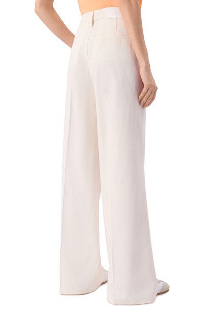 Джинсы wide 7 FOR ALL MANKIND белого цвета по цене 34300 руб., арт. 7U7G0X10-LNI, фото 4 Джинсы wide 7 FOR ALL MANKIND, арт. 7U7G0X10-LNI, фото 4