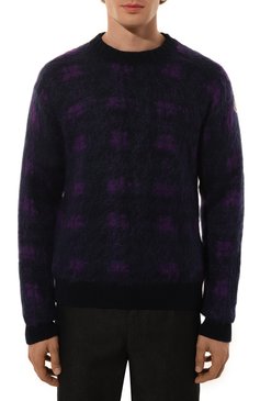 Мужской кашемировый свитер MONCLER фиолетового цвета, арт. 9C000-24-M2351 | Фото 3 (Материал внешний: Кашемир, Шерсть; Драгоценные камни: Проставлено; Длина (для топов): Стандартные; Материал сплава: Проставлено; Рукава: Длинные; Принт: С принтом; Стили: Кэжуэл; Мужское Кросс-КТ: Свитер-одежда)