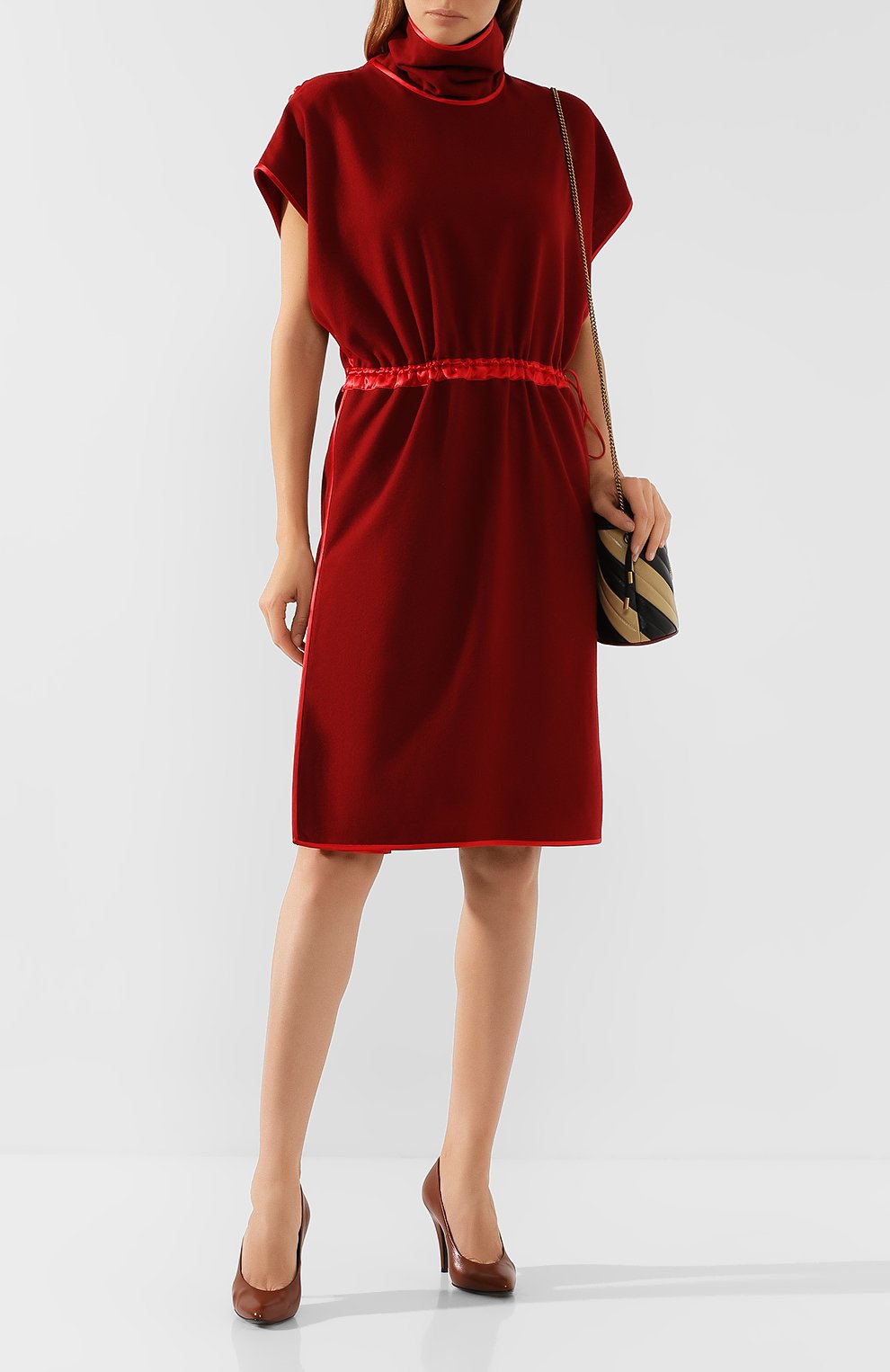 Шерстяное платье GUCCI бордового цвета по цене 316800 руб., арт. 589403/ZACK7, фото 2 Шерстяное платье GUCCI, арт. 589403/ZACK7, фото 2