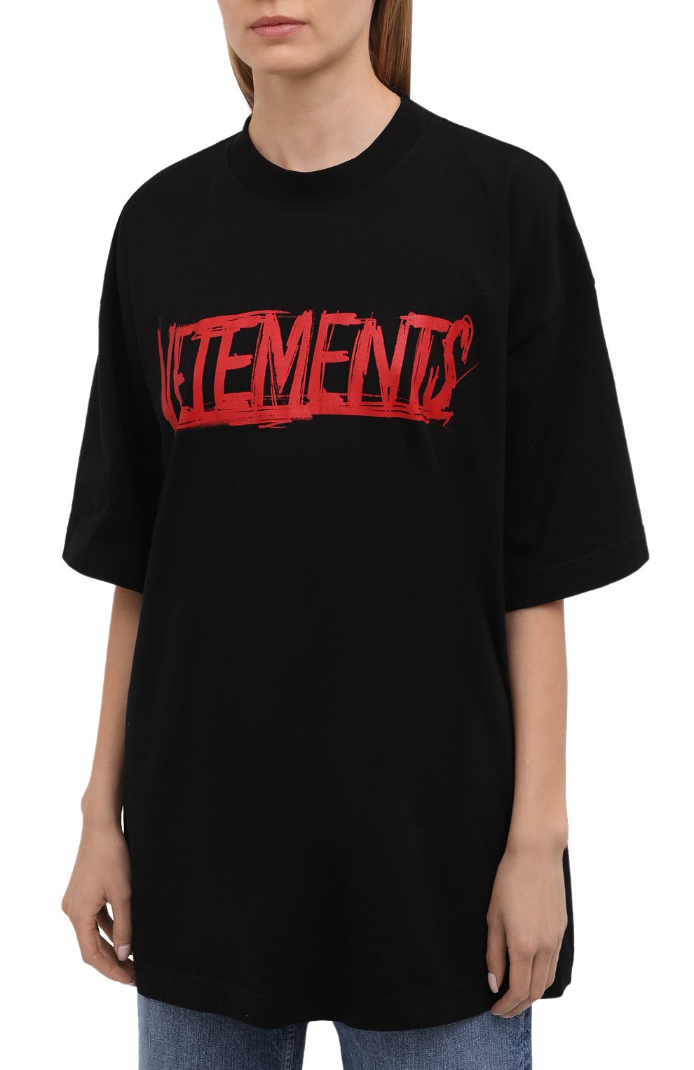 Хлопковая футболка VETEMENTS черного цвета по цене 73500 руб., арт. UA52TR580R 1610/W, фото 3 Хлопковая футболка VETEMENTS, арт. UA52TR580R 1610/W, фото 3