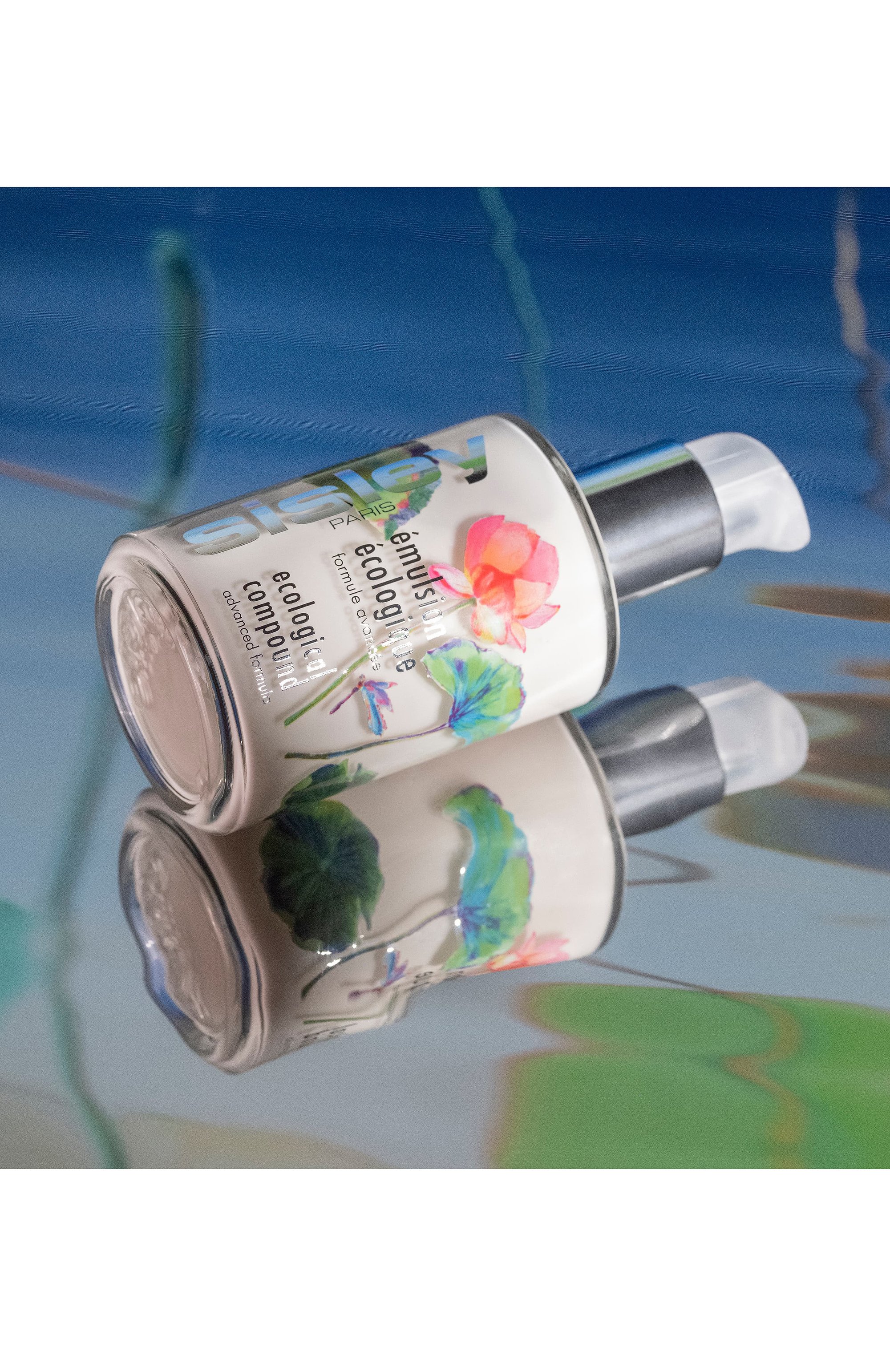 Экологическая эyмульсия blissful lotus (125ml) SISLEY бесцветного цвета по цене 31590 руб., арт. 114210, фото 4 Экологическая эyмульсия blissful lotus (125ml) SISLEY, арт. 114210, фото 4