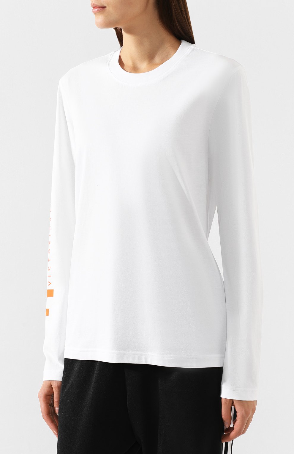 Хлопковый лонгслив REEBOK белого цвета по цене 10550 руб., арт. FI8894, фото 3 Хлопковый лонгслив REEBOK, арт. FI8894, фото 3