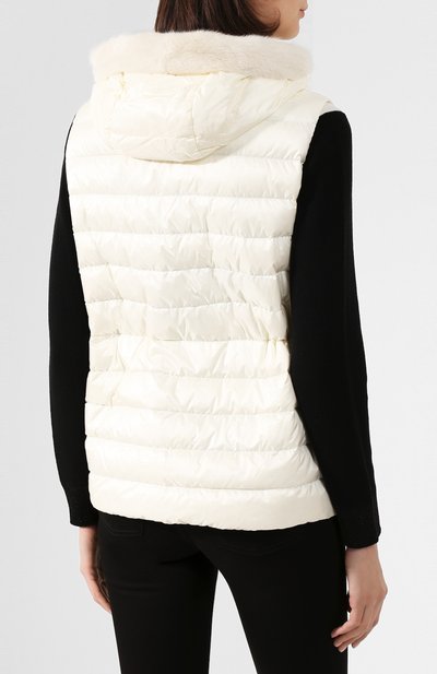 Пуховый жилет beurre MONCLER белого цвета по цене 166700 руб., арт. F1-093-1B105-01-C0357, фото 4 Пуховый жилет beurre MONCLER, арт. F1-093-1B105-01-C0357, фото 4