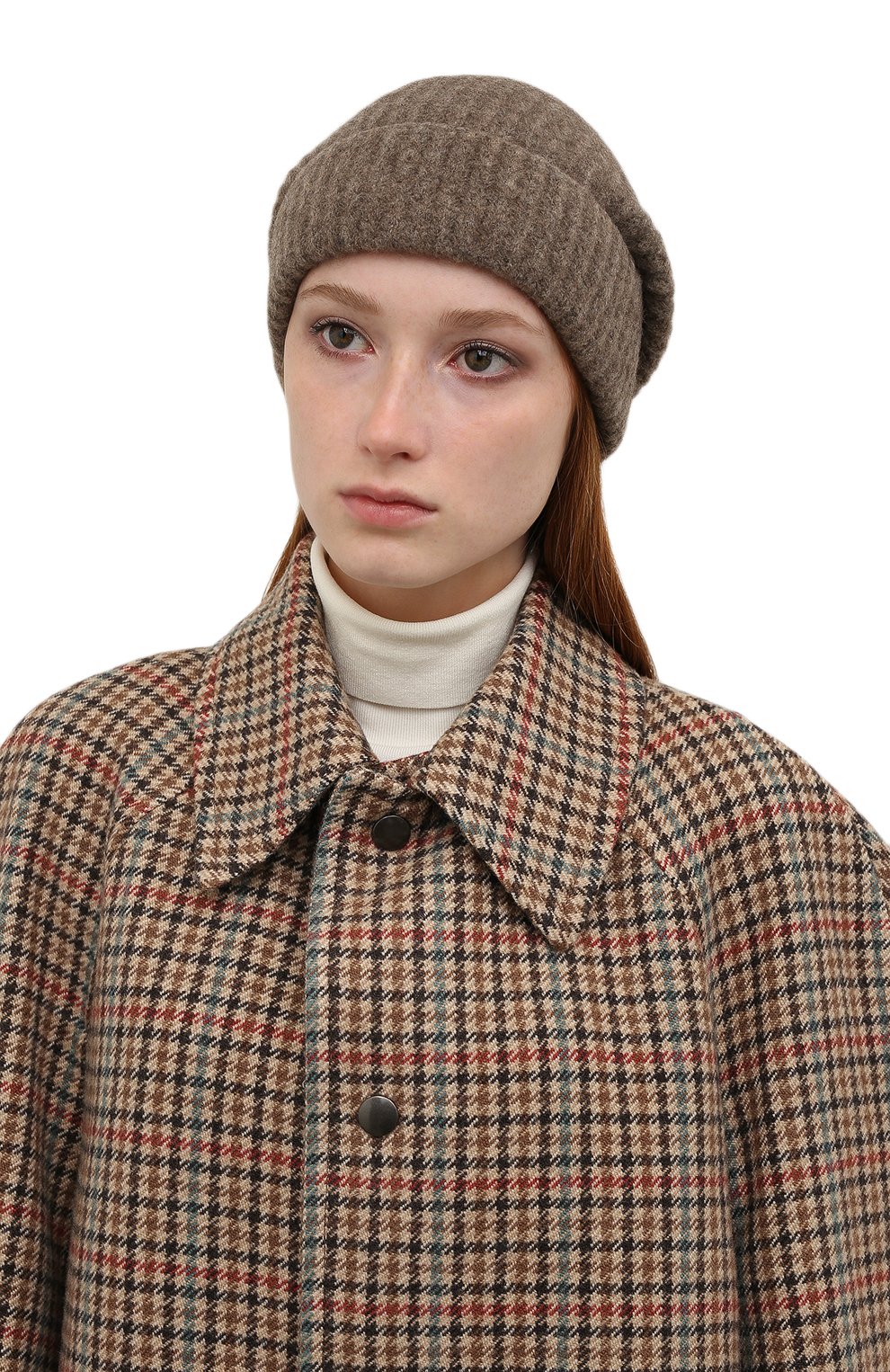 Шерстяная шапка ISABEL BENENATO темно-бежевого цвета по цене 17750 руб., арт. DK68F21, фото 2 Шерстяная шапка ISABEL BENENATO, арт. DK68F21, фото 2