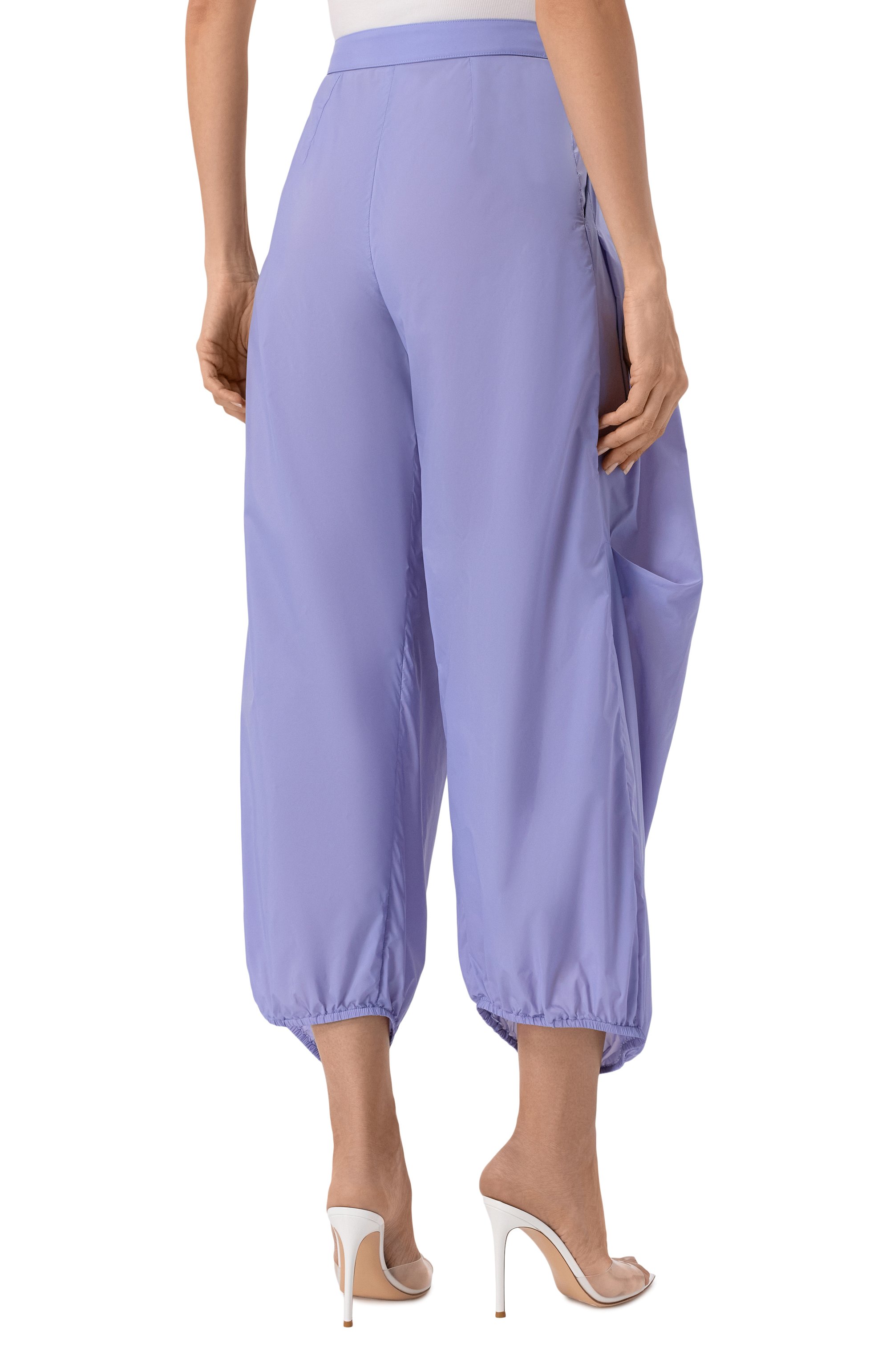 Брюки EMPORIO ARMANI голубого цвета по цене 52550 руб., арт. EW004461/TE20972, фото 4 Брюки EMPORIO ARMANI, арт. EW004461/TE20972, фото 4