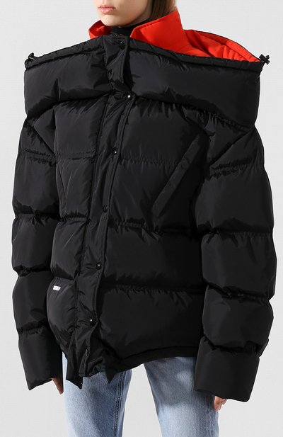 Пуховик VETEMENTS черного цвета по цене 208000 руб., арт. UAH20JA833/W, фото 3 Пуховик VETEMENTS, арт. UAH20JA833/W, фото 3