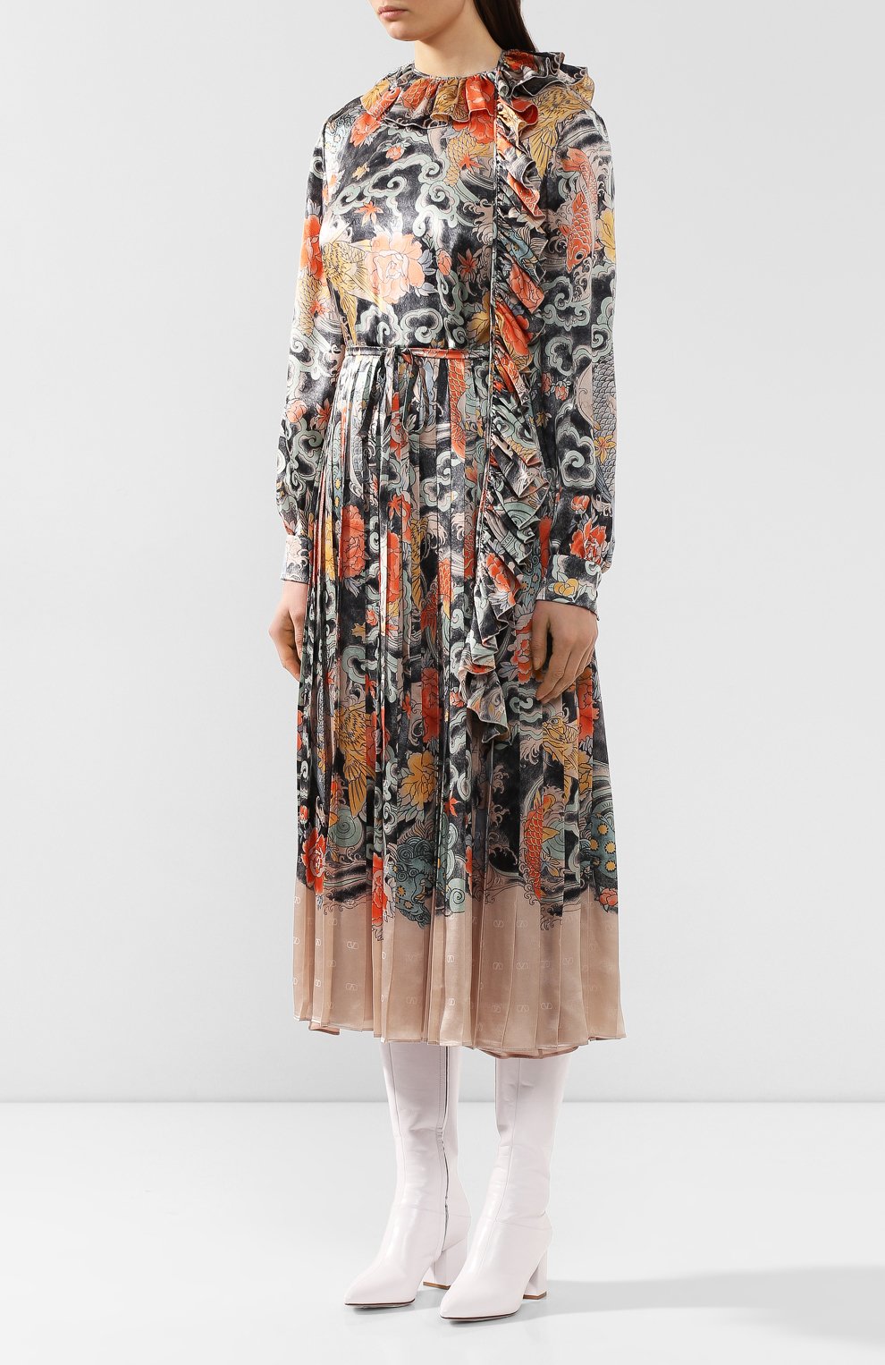 Шелковое платье VALENTINO разноцветного цвета по цене 599500 руб., арт. SB3VAND54P7, фото 3 Шелковое платье VALENTINO, арт. SB3VAND54P7, фото 3