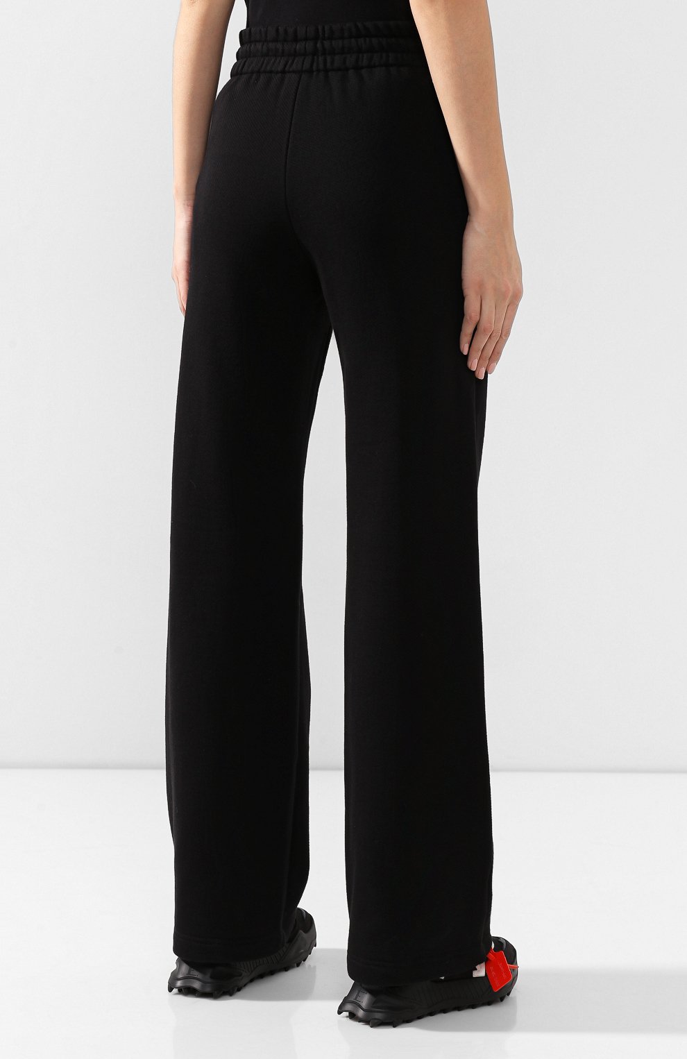 Хлопковые брюки OFF-WHITE черного цвета по цене 46750 руб., арт. 0WCH005F19F300501000, фото 4 Хлопковые брюки OFF-WHITE, арт. 0WCH005F19F300501000, фото 4