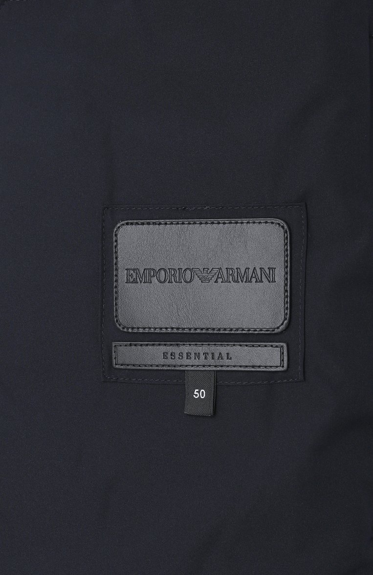 Мужская пуховая куртка EMPORIO ARMANI темно-синего цвета, арт. 8N1BQ2/1NLRZ | Фото 7 (Материал внешний: Синтетический материал; Материал утеплителя: Пух и перо; Материал подклада: Синтетический материал; Стили: Кэжуэл; Рукава: Длинные; Длина (верхняя одежда): Короткие; Кросс-КТ: Куртка, Утепленные; Мужское Кросс-КТ: Подстежка, Куртка-пуховая; Автоматизация ТО: Проставлено; Автоматизация состава: Проставлено)