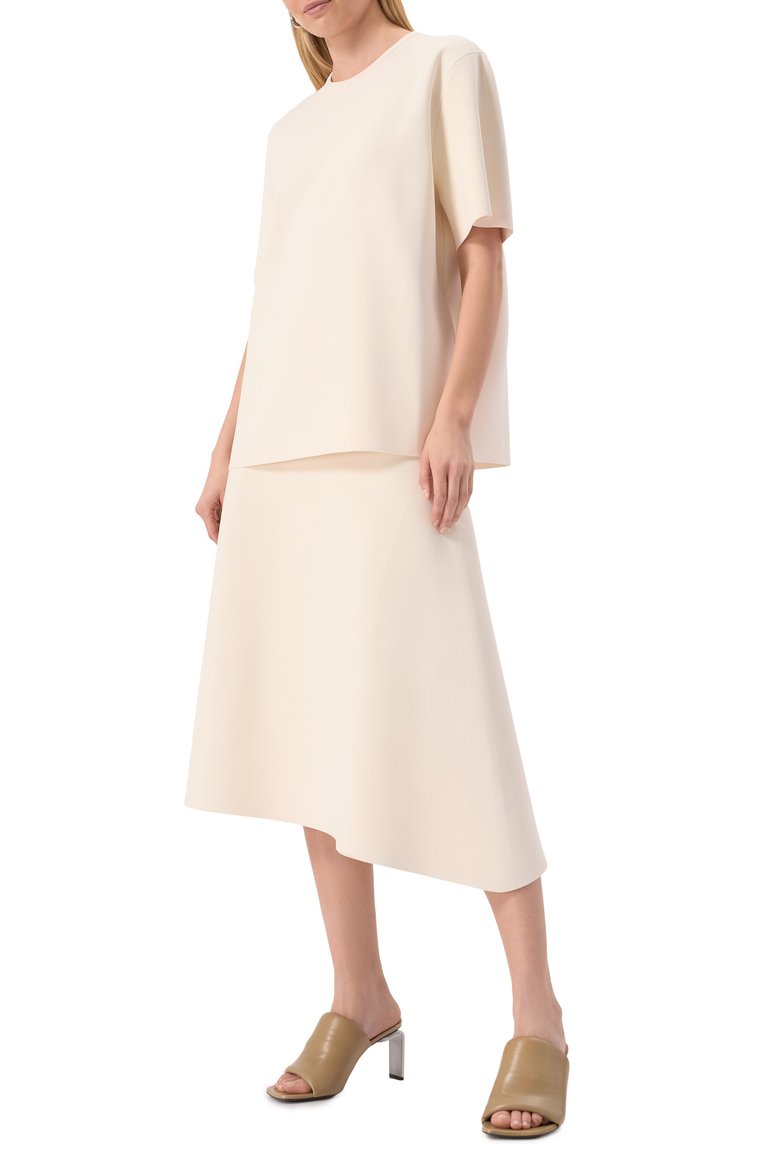 Женская юбка из вискозы JIL SANDER кремового цвета, арт. J04MA0105-J18208 | Фото 2 (Длина Ж (юбки, платья, шорты): Миди; Материал внешний: Вискоза; Кросс-КТ: костюм, Трикотаж; Стили: Минимализм; Автоматизация ТО: Проставлено; Автоматизация состава: Проставлено)