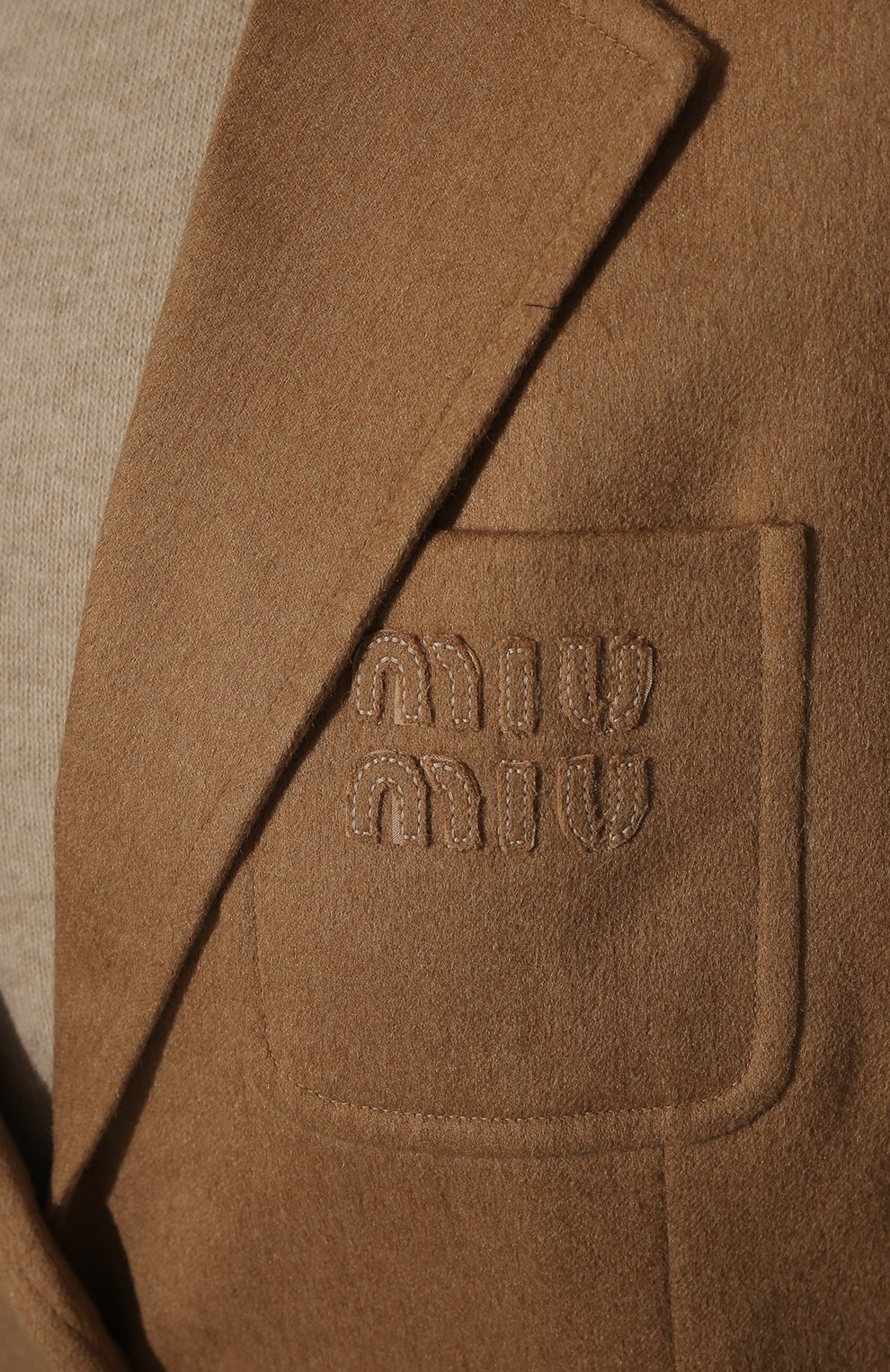 Шерстяной жакет MIU MIU бежевого цвета по цене 335000 руб., арт. MH1769-165-F0040, фото 5 Шерстяной жакет MIU MIU, арт. MH1769-165-F0040, фото 5