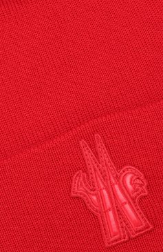 Мужская шерстяная шапка MONCLER красного цвета, арт. E2-097-00261-00-09974 | Фото 3 (Материал: Текстиль, Шерсть; Кросс-КТ: Трикотаж; Материал сплава: Проставлено, Проверено; Нос: Не проставлено; Статус проверки: Проверено, Проверена категория)