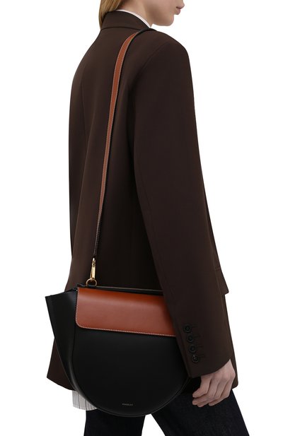 Сумка hortensia medium WANDLER черного цвета по цене 97000 руб., арт. H0RTENSIA BAG MEDIUM, фото 5 Сумка hortensia medium WANDLER, арт. H0RTENSIA BAG MEDIUM, фото 5