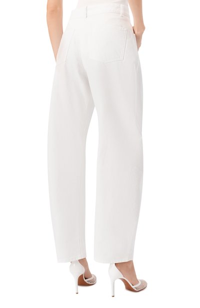 Джинсы ALAIA белого цвета по цене 152500 руб., арт. AA9P1181D002B, фото 4 Джинсы ALAIA, арт. AA9P1181D002B, фото 4