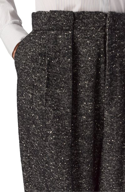 Шерстяные брюки DOLCE & GABBANA темно-серого цвета по цене 175500 руб., арт. GP16HT/FCZAM, фото 5 Шерстяные брюки DOLCE & GABBANA, арт. GP16HT/FCZAM, фото 5