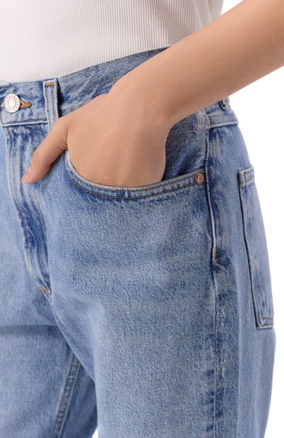 Джинсы leena AGOLDE голубого цвета по цене 52400 руб., арт. A218-1206, фото 5 Джинсы leena AGOLDE, арт. A218-1206, фото 5