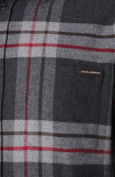 Мужская хлопковая рубашка DOLCE & GABBANA темно-серого цвета, арт. G5JZ9T/GJ287 | Фото 6 (Драгоценные камни: Проставлено; Материал сплава: Проставлено; Длина (для топов): Стандартные; Рукава: Длинные; Стили: Кэжуэл; Манжеты: На пуговицах; Воротник: Кент; Случай: Повседневный; Принт: Клетка; Рубашки М: Regular Fit; Материал внешний: Хлопок)