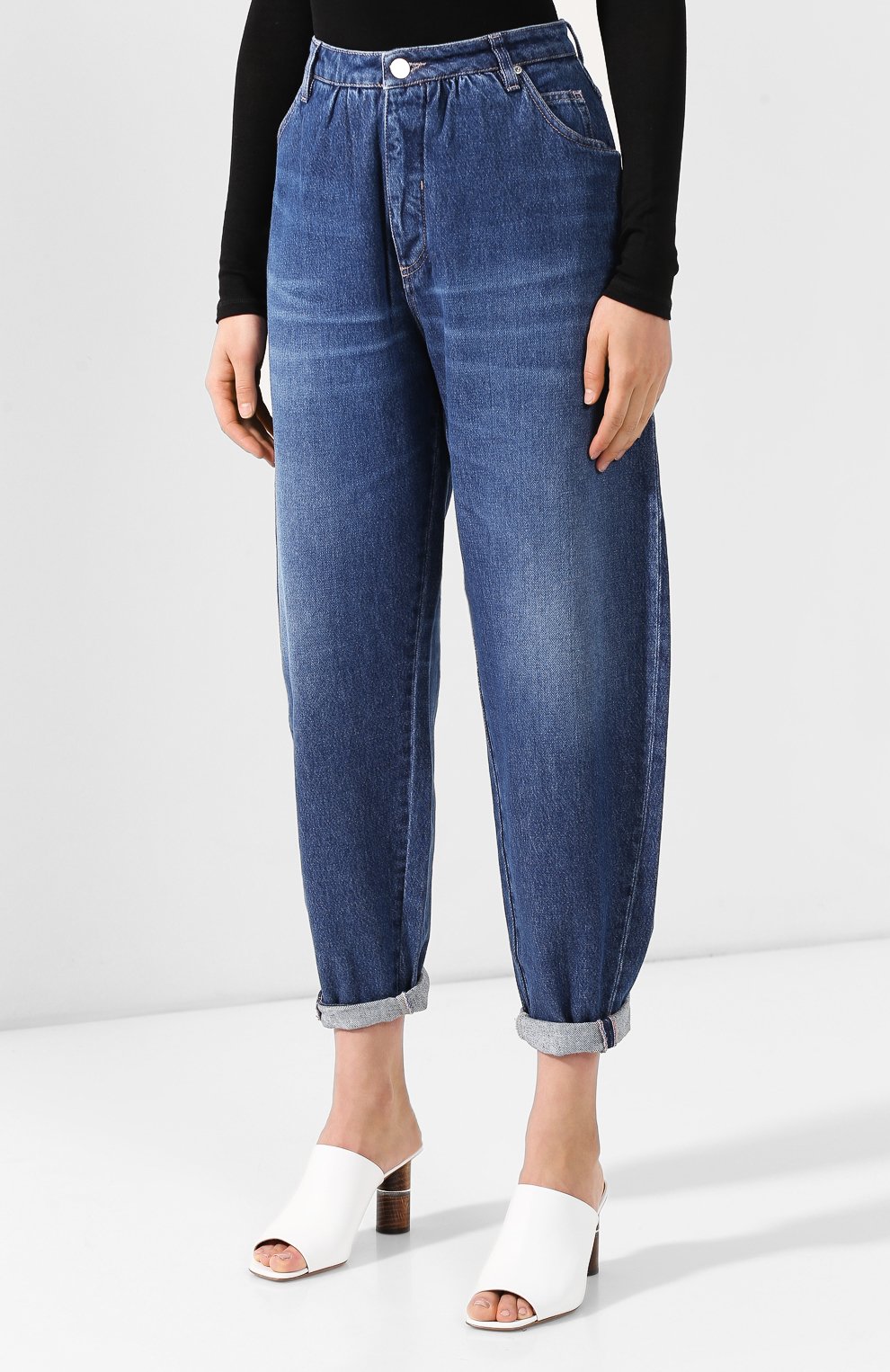 Джинсы с защипами TWO WOMEN IN THE WORLD синего цвета по цене 17050 руб., арт. CHELSEY/UVTQ7, фото 3 Джинсы с защипами TWO WOMEN IN THE WORLD, арт. CHELSEY/UVTQ7, фото 3