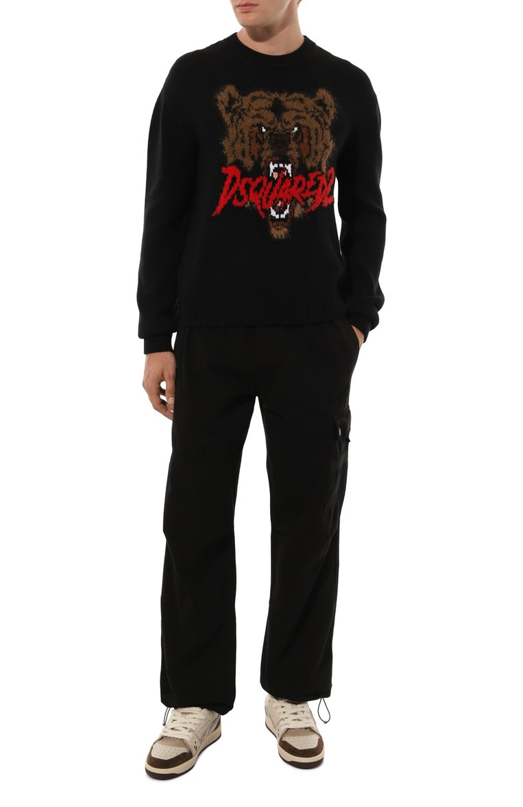 Мужские хлопковые брюки MOSCHINO черного цвета, арт. A0330/7019 | Фото 2 (Материал внешний: Хлопок; Длина (брюки, джинсы): Стандартные; Стили: Кэжуэл; Случай: Повседневный; Автоматизация ТО: Проставлено; Автоматизация состава: Проставлено)