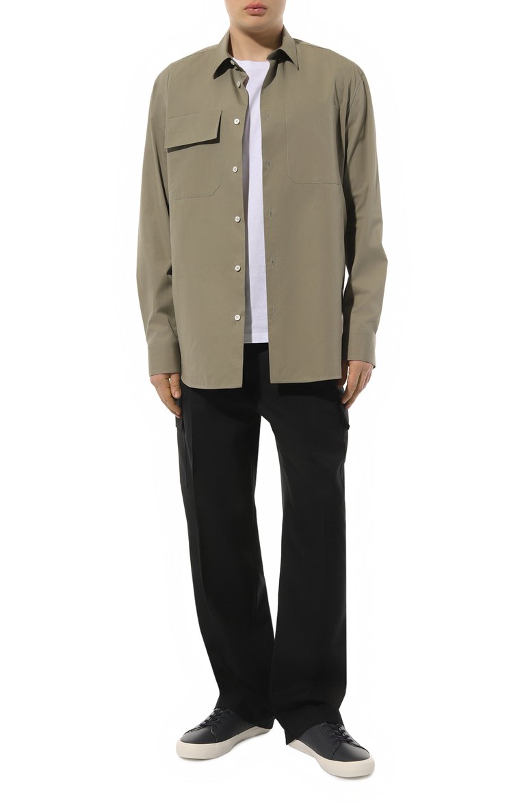 Мужская хлопковая рубашка JIL SANDER хаки цвета, арт. J23DL0002/J45001 | Фото 2 (Драгоценные камни: Проставлено; Длина (для топов): Стандартные; Материал внешний: Хлопок; Материал сплава: Проставлено; Рукава: Длинные; Воротник: Кент; Принт: Однотонные; Случай: Повседневный; Манжеты: На пуговицах; Рубашки М: Classic Fit; Стили: Милитари)