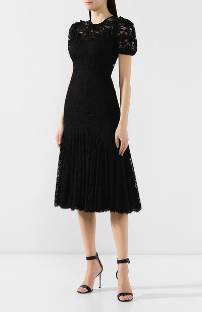 Кружевное платье DOLCE & GABBANA черного цвета по цене 385500 руб., арт. F65G9T/HLMN2, фото 3 Кружевное платье DOLCE & GABBANA, арт. F65G9T/HLMN2, фото 3