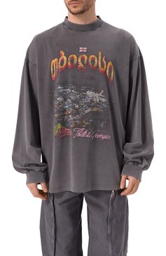 Мужская хлопковый лонгслив BALENCIAGA темно-серого цвета, арт. 819022/TRVQ7 | Фото 3 (Драгоценные камни: Проставлено; Материал сплава: Проставлено; Длина (для топов): Удлиненные; Рукава: Длинные; Материал внешний: Хлопок; Принт: С принтом; Стили: Гранж; Кросс-КТ: Джерси; Мужское Кросс-КТ: Футболка-одежда)