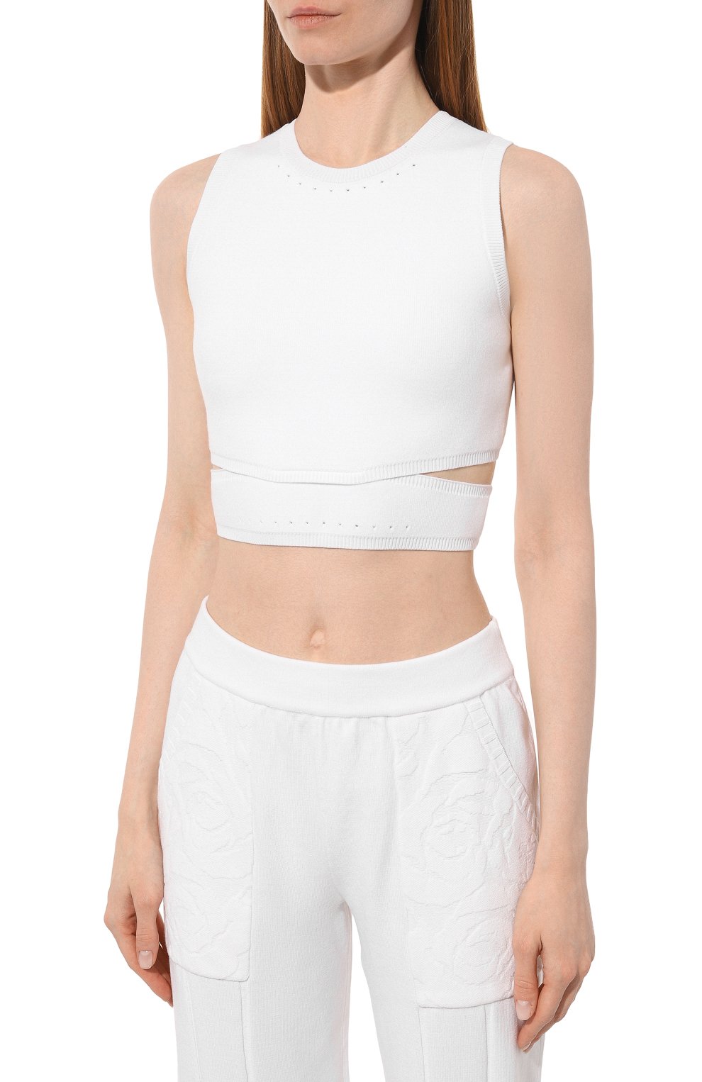 Топ из вискозы AND THE BRAND белого цвета по цене 29400 руб., арт. S24-TP030-1203-100, фото 3 Топ из вискозы AND THE BRAND, арт. S24-TP030-1203-100, фото 3