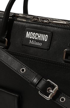 Мужская портфель biker MOSCHINO черного цвета, арт. A7448/8002 | Фото 3 (Материал сплава: Проставлено; Драгоценные камни: Проставлено; Ремень/цепочка: На ремешке; Размер: large; Материал: Натуральная кожа; Сумки-технические: Портфели)
