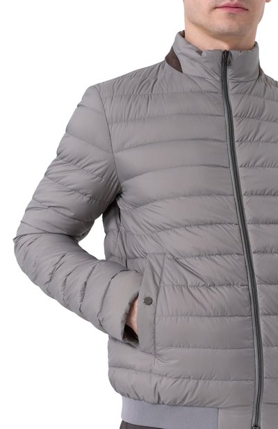 Пуховый бомбер HERNO светло-серого цвета по цене 97700 руб., арт. PI001216U/12456Z, фото 5 Пуховый бомбер HERNO, арт. PI001216U/12456Z, фото 5