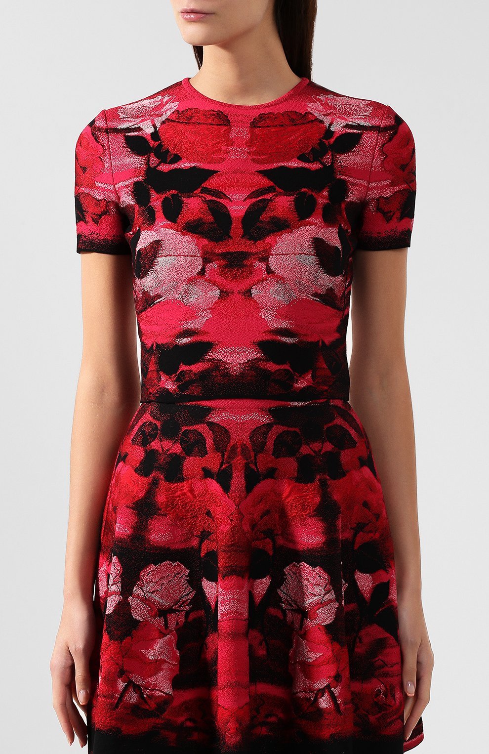 Топ из смеси шелка и вискозы ALEXANDER MCQUEEN розового цвета по цене 131000 руб., арт. 594990/Q1AJ1, фото 3 Топ из смеси шелка и вискозы ALEXANDER MCQUEEN, арт. 594990/Q1AJ1, фото 3