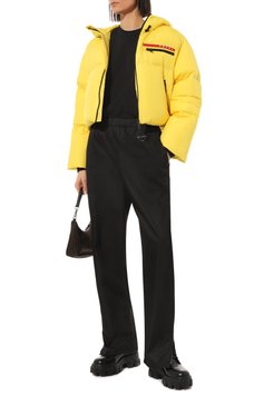 Женский пуховик prada linea rossa PRADA желтого цвета, арт. 291698-1VL2-F0010-192 | Фото 2 (Материал внешний: Синтетический материал; Стили: Спорт-шик; Рукава: Длинные; Длина (верхняя одежда): Короткие; Материал сплава: Проставлено; Драгоценные камни: Проставлено; Кросс-КТ: Пуховик)