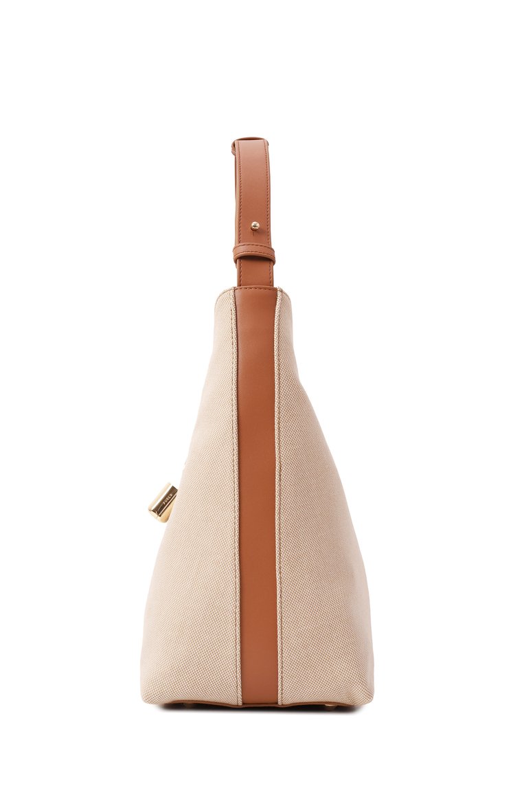 Женская сумка furla goccia medium FURLA светло-бежевого цвета, арт. WB01633/BX3542 | Фото 4 (Материал сплава: Проставлено; Драгоценные камни: Проставлено; Размер: medium; Материал: Текстиль)