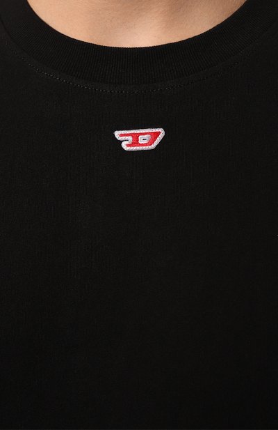 Хлопковая футболка DIESEL черного цвета по цене 8755 руб., арт. A13937/0NIAR, фото 5 Хлопковая футболка DIESEL, арт. A13937/0NIAR, фото 5