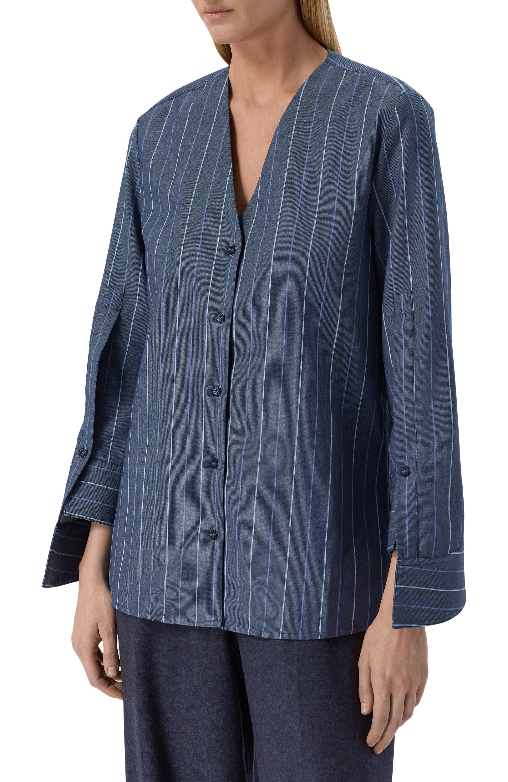 Рубашка EMPORIO ARMANI синего цвета по цене 49600 руб., арт. EW005250/AF28340, фото 3 Рубашка EMPORIO ARMANI, арт. EW005250/AF28340, фото 3