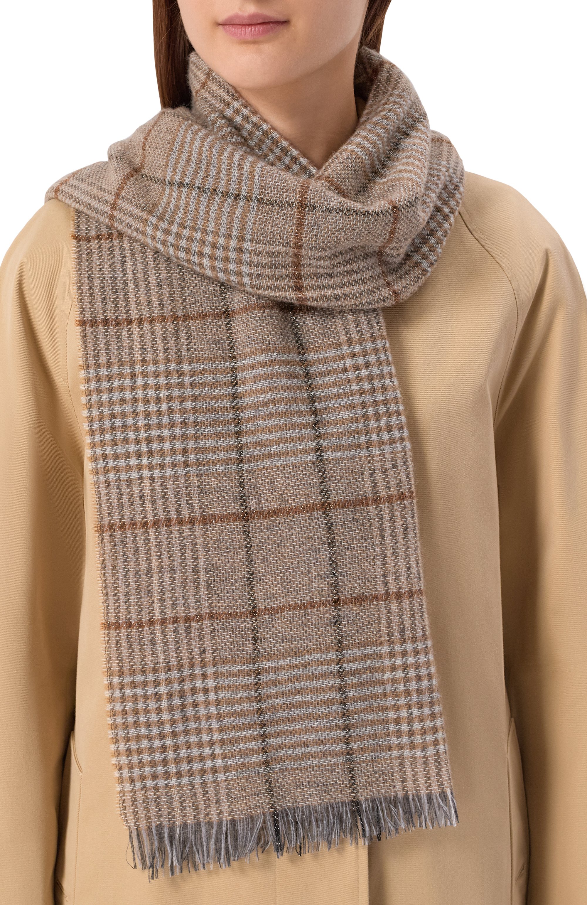 Шерстяной шарф LORENA ANTONIAZZI бежевого цвета по цене 41000 руб., арт. SP15A/9585, фото 2 Шерстяной шарф LORENA ANTONIAZZI, арт. SP15A/9585, фото 2