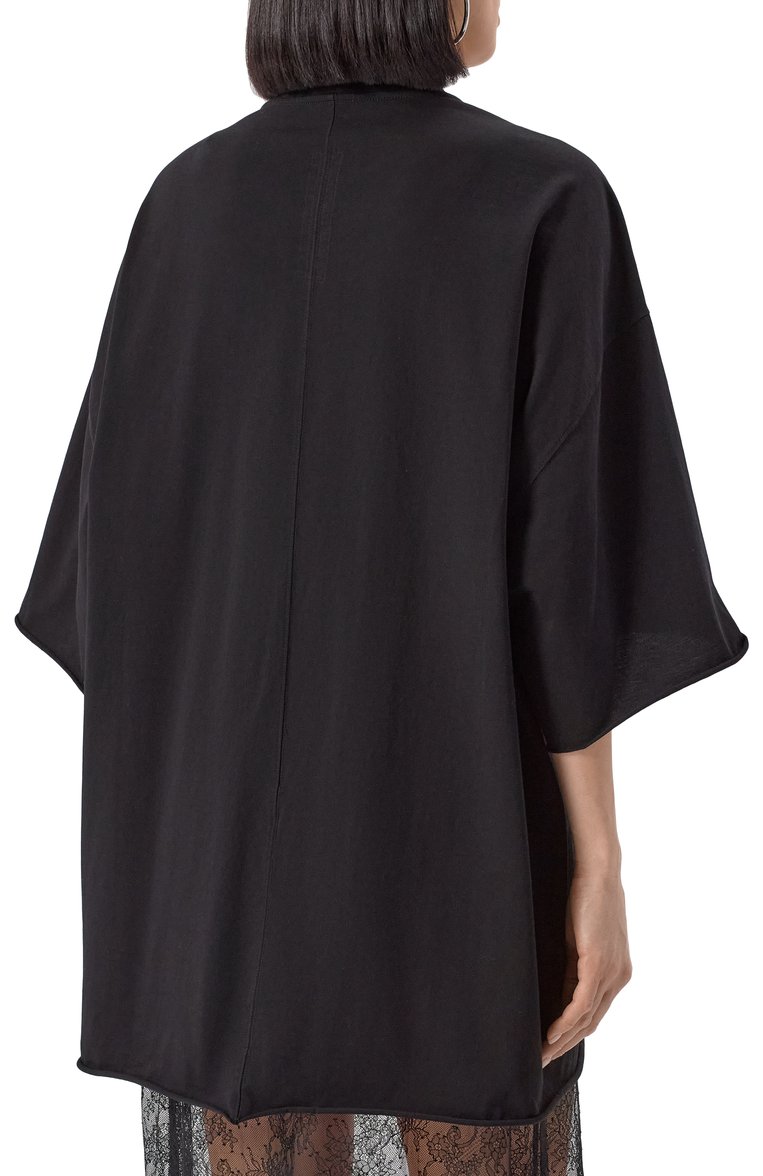 Женская хлопковая футболка RICK OWENS черного цвета, арт. RP01E7204/JA | Фото 4 (Материал внешний: Хлопок; Стили: Кэжуэл; Принт: Без принта; Женское Кросс-КТ: Футболка-одежда; Мужское Кросс-КТ: Футболка-одежд�а; Длина (для топов): Удлиненные; Автоматизация состава: Проставлено; Автоматизация ТО: Проставлено; Рукава: 3/4)