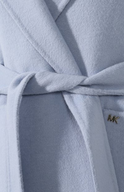 Пальто с поясом MICHAEL MICHAEL KORS голубого цвета по цене 59950 руб., арт. 77G3857M22, фото 5 Пальто с поясом MICHAEL MICHAEL KORS, арт. 77G3857M22, фото 5
