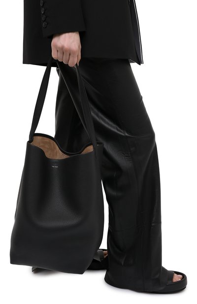 Сумка-тоут n/s park THE ROW черного цвета по цене 259500 руб., арт. W1273L129, фото 2 Сумка-тоут n/s park THE ROW, арт. W1273L129, фото 2