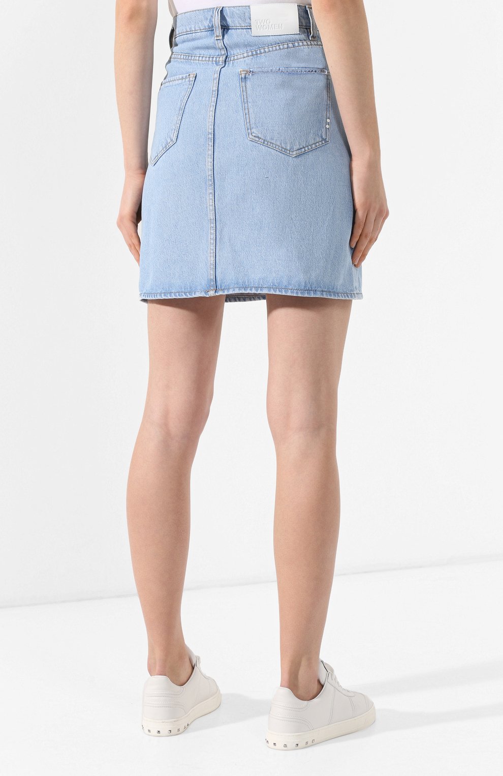 Джинсовая юбка TWO WOMEN IN THE WORLD голубого цвета по цене 16000 руб., арт. NICHE/UVTE6, фото 4 Джинсовая юбка TWO WOMEN IN THE WORLD, арт. NICHE/UVTE6, фото 4